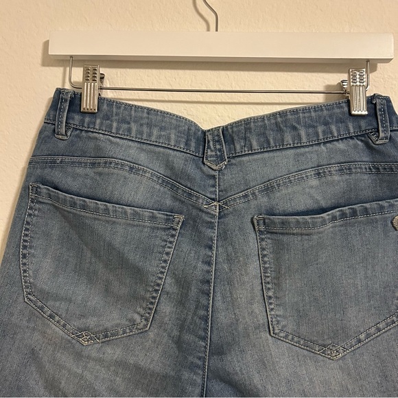 Democracy Ab Solution Shorts Women’s 4 Jean Bermuda Stretch Denim Preppy Classic - Picture 7 of 13